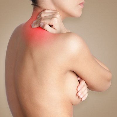 https://www.dynamiclinic.com/wp-content/uploads/2022/11/Connection-Between-Large-Breasts-Back-Pain.jpg