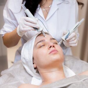 Maintaining Your Summer Glow With HydraFacial